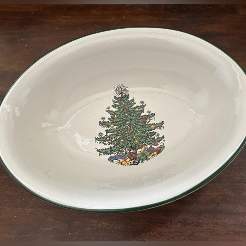 Cuthbertson Orginal Christmas Tree Oval Serving Dish